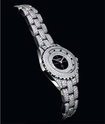 En couverture d'Europa Star Numéro 6/2012: Chanel - Quand horlogerie et joaillerie conjuguent leurs effets...