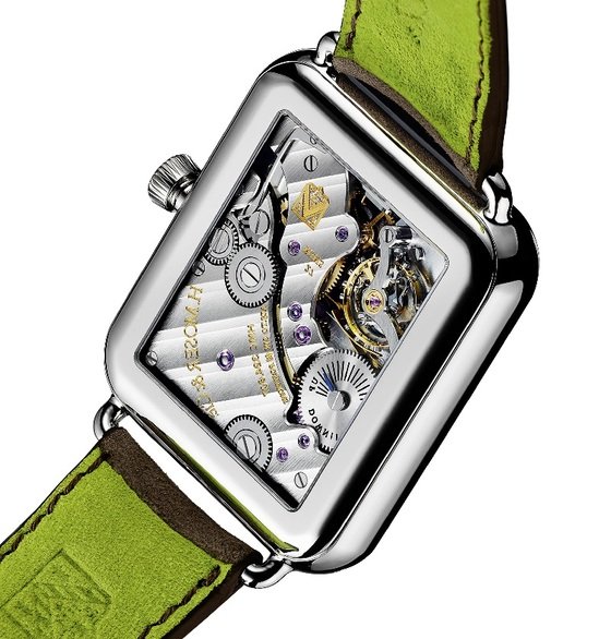 Swiss Alp Watch takes a bite out of Apple Watch