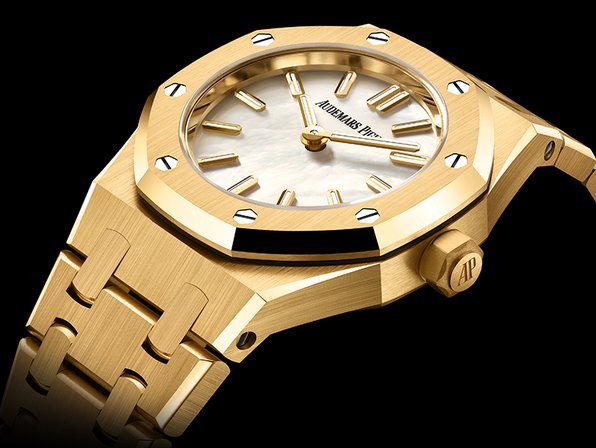 Audemars Piguet Royal Oak Mini: the beat goes on
