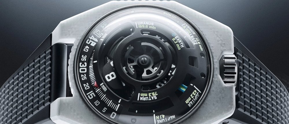 The UR-100V LS Ceramic by Urwerk: time flies at the speed of light