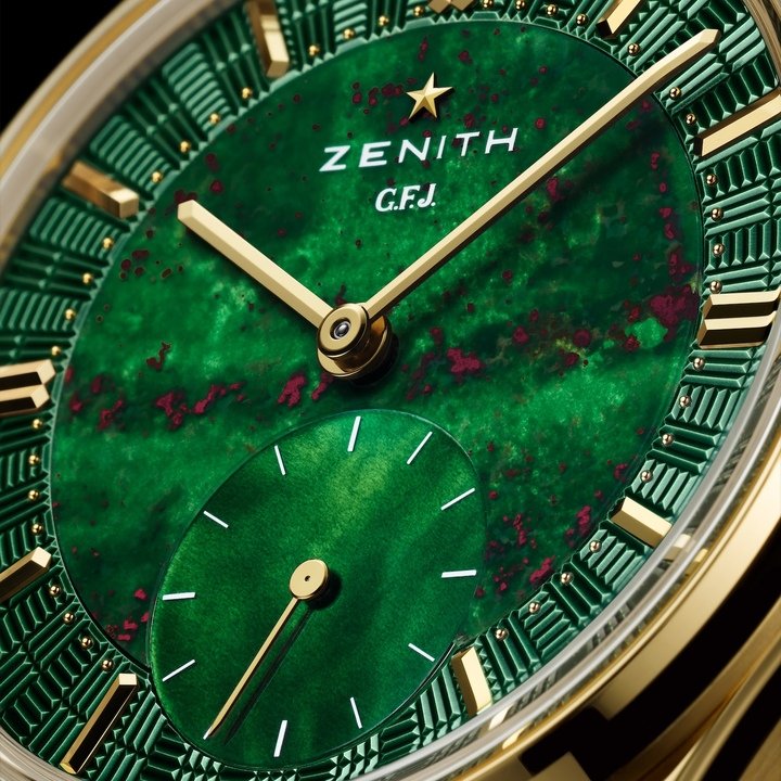The G.F.J. collection powered by the Calibre 135 is now presented in a new limited edition of 161 pieces in yellow gold, featuring a striking bloodstone dial housed in a 39.5 mm case.