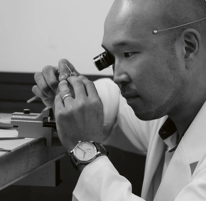 Daizoh Makihara in his studio