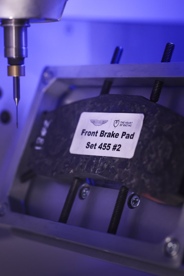 Introducing the Lorige BL-Evolution Hyperblack and Bleu Asphalte