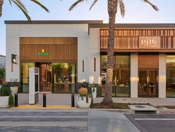 The 1916 Company Opens New Showroom in Manhattan Beach