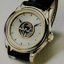 OMEGA : Tourbillan Central