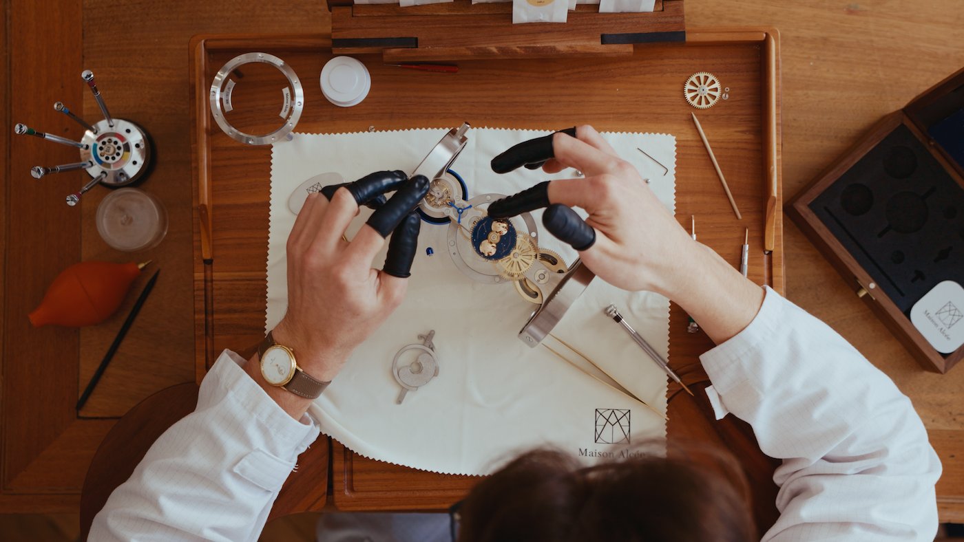 Maison Alcée adds a Moon Phase module to the Persée clock