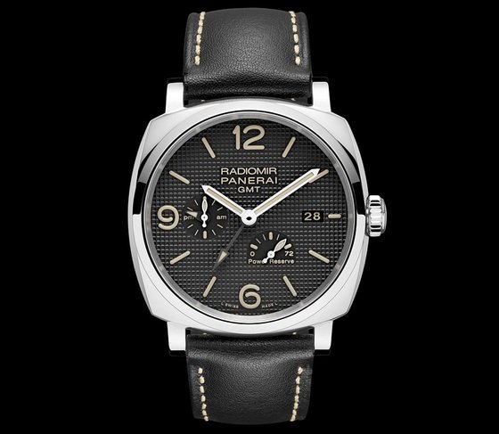 Officine Panerai presents two new calibres at SIHH