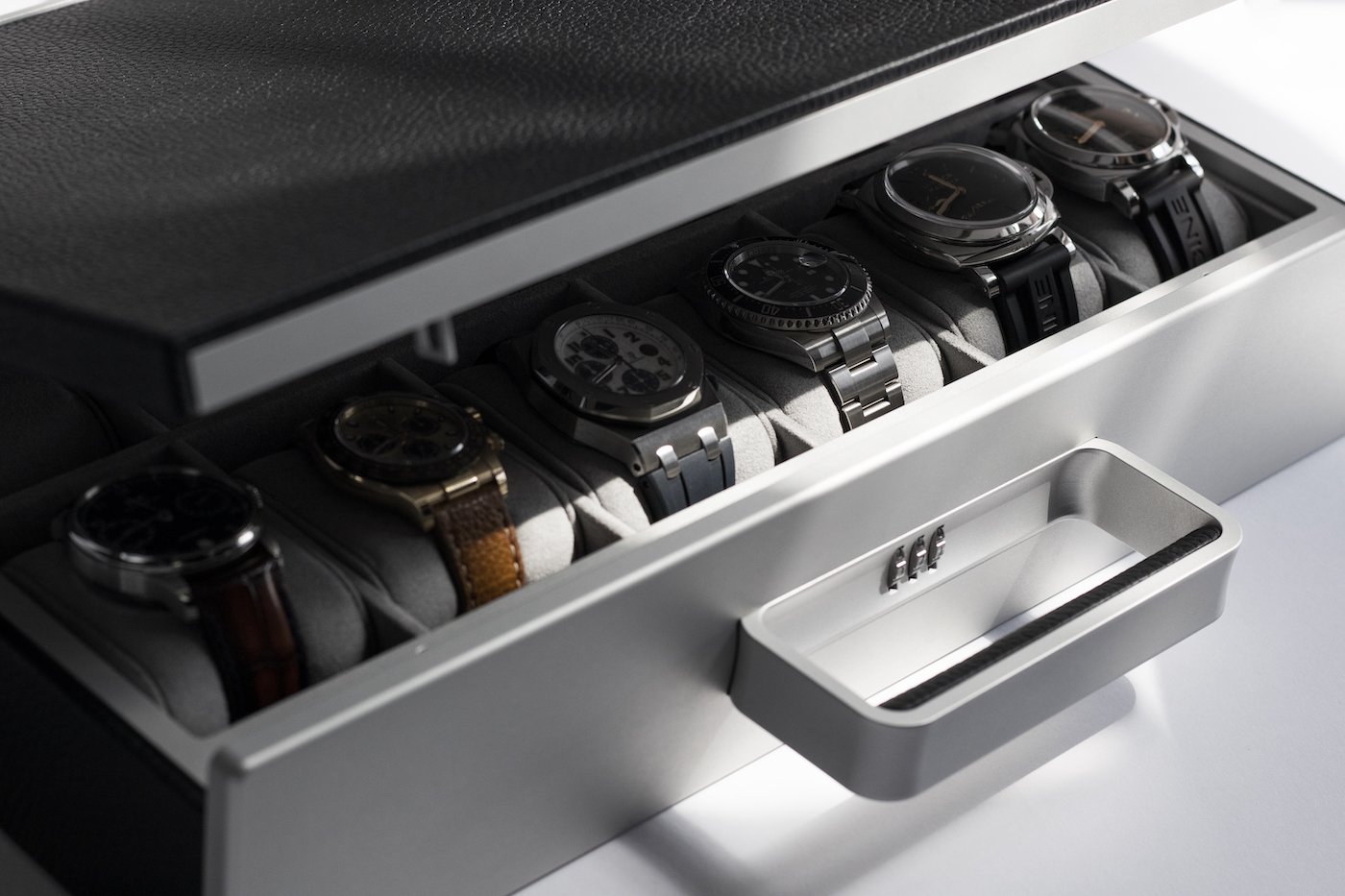 Charles Simon: Introducing the Mackenzie watch case