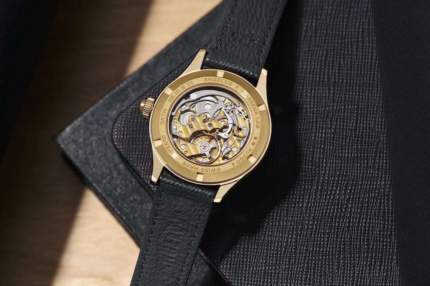 Angelus x Massena LAB Chronographe Télémètre – A vintage soul reborn