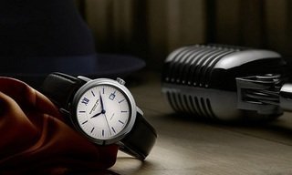 Raymond Weil commemorates Frank Sinatra 
