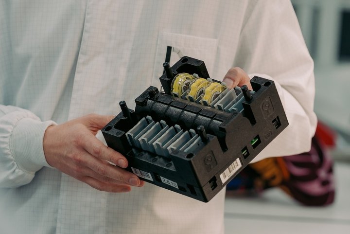 The new Laboratoire de Précision bets on acoustic testing