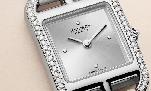 Hermès unveils a “mini” version of its Cape Cod