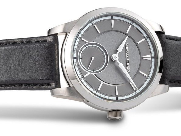Schwarz Etienne unveils the 1902 Petite Seconde