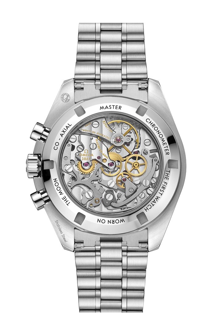 Omega launches Speedmaster Moonwatch in Black and White