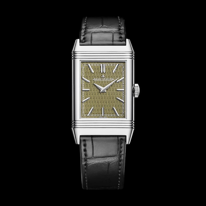 Reverso Tribute Enamel Hokusai Waterfalls Series. Four limited editions of 10 pieces each pay tribute to the Japanese master of ukiyo-e, Katsushika Hokusai (1760–1849), bringing to life four of his celebrated waterfalls: the Rōben Falls at Ōyama (Sagami Province), Kiyotaki Kannon at Sakanoshita along the Tōkaidō road, Yōrō Falls (Mino Province, now Gifu Prefecture), and finally Aoigaoka—the only urban waterfall—located in Edo, present-day Tokyo. The traditional ukiyo-e printmaking aesthetic is meticulously reinterpreted by the Manufacture's miniature painters through striking grand feu enamel.