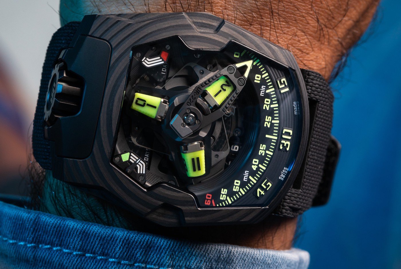 Urwerk's new UR-220 SL Asimov: Lights in the night