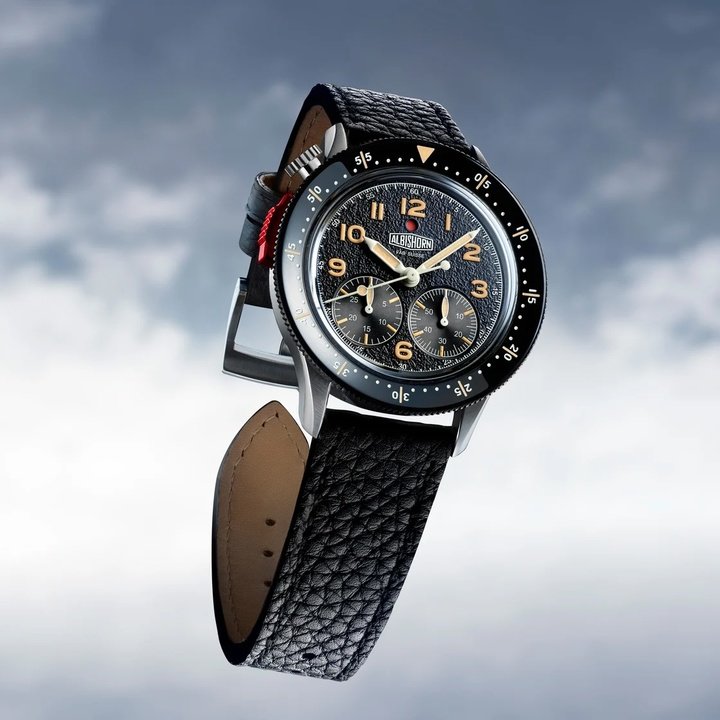 The Type 10 model designed by Albishorn Watches is a single-push-button military chronograph, officially certified by the COSC, featuring a patented movement. It is the hypothetical predecessor of the French Army's Type 20 and may have been commissioned by the French Army in 1948 as its first official chronograph...