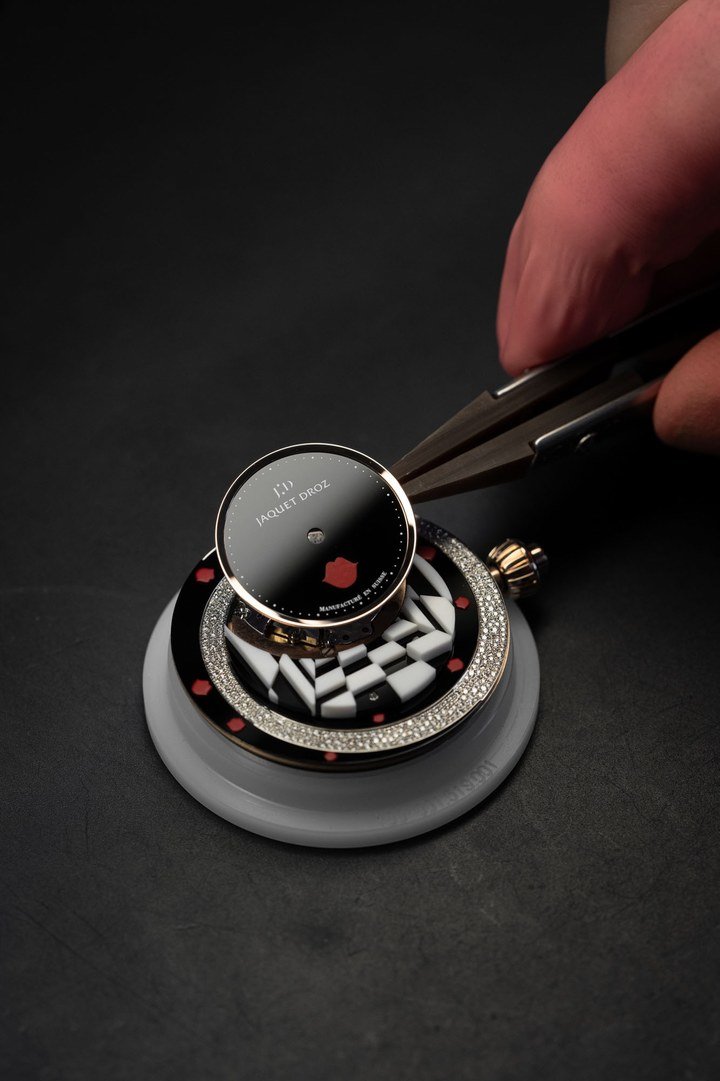 Jaquet Droz & Chantal Thomass Automate La Ronde Des Baisers