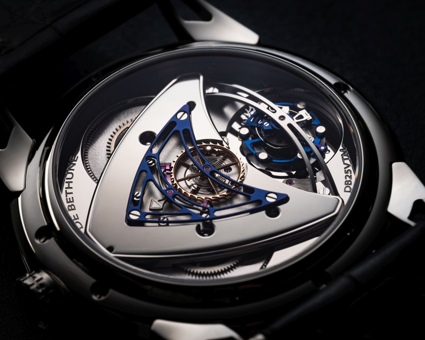 De Bethune releases the DB25 Starry Varius Aérolite