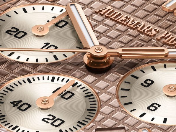 A new in-house calibre for the Royal Oak Chronograph 38 mm