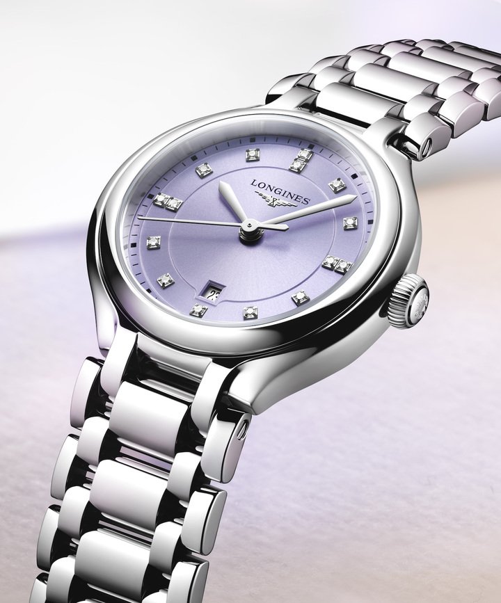 A lunar glow: Longines PrimaLuna shines in new artistic expressions 