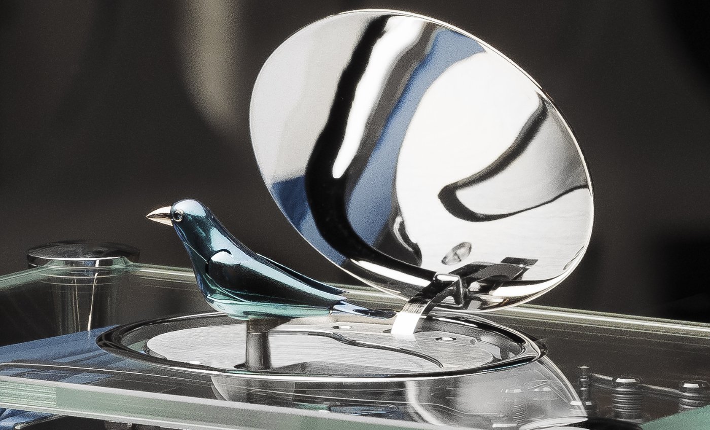 Reuge presents its new “Tabatières” enchanting birds