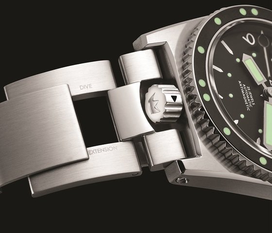 The new Grands Fonds 300, a proper diver's watch