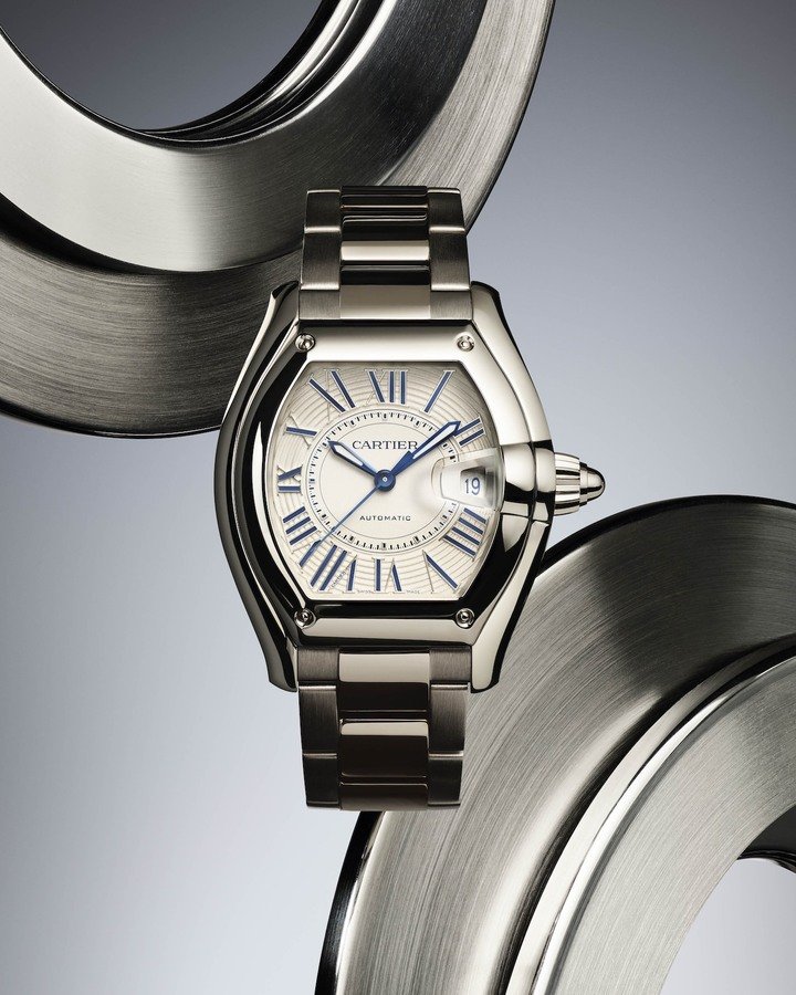The Roadster is available in three new versions - gold, steel-and-gold, and steel - and in two sizes, medium and large. The large models are powered by the self-winding 1847 MC mechanical movement, while the medium models feature the automatic 1899 MC calibre.