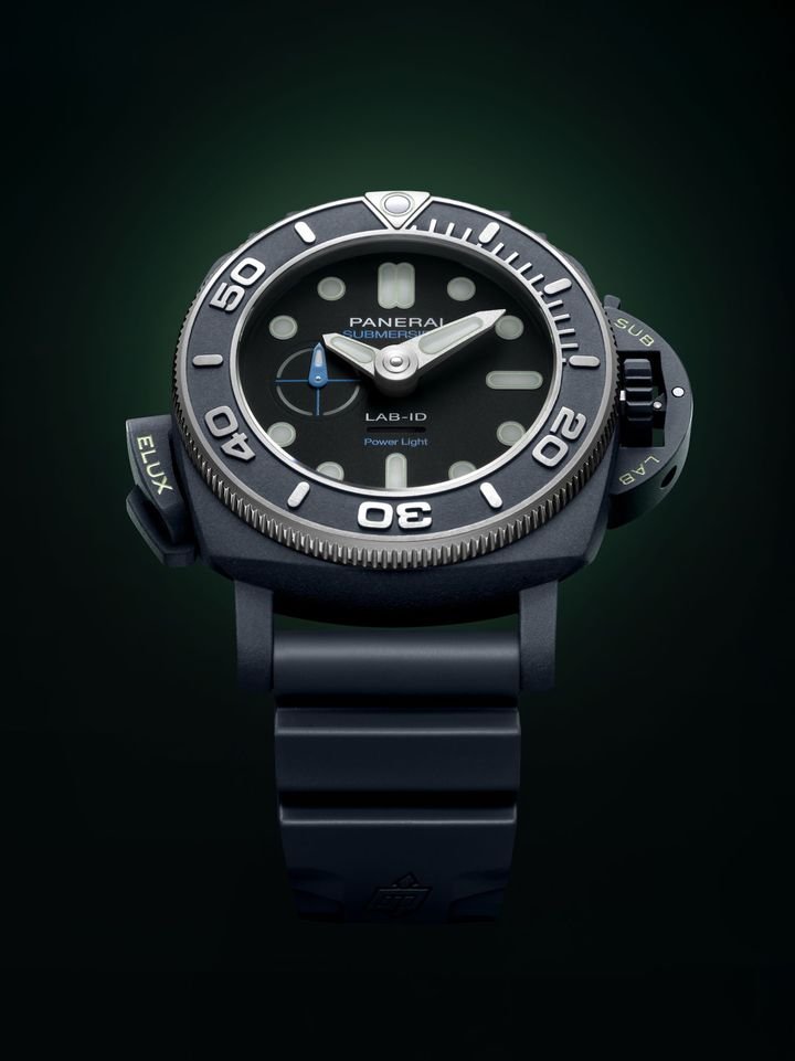 Panerai introduces the Submersible Elux LAB-ID in patented luminescence