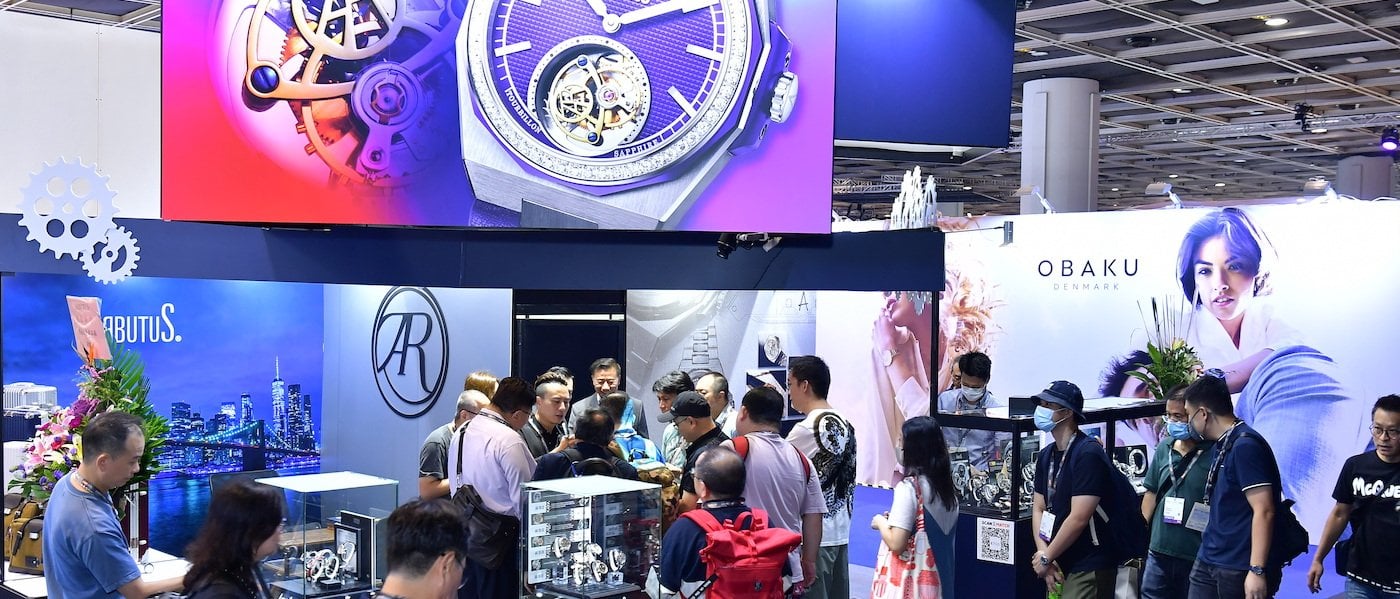 Hong Kong Watch & Clock Fair, Salon de TE attract nearly 15,000 buyers