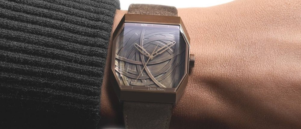 Alto signs a creative and artistic collaboration with Bernar Venet