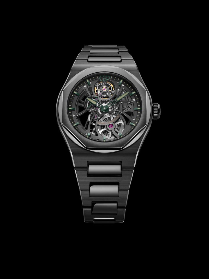 Girard-Perregaux Unveils the Laureato Skeleton Aston Martin Edition