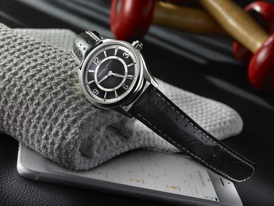 Frederique Constant unveils new women's smartwatch collection