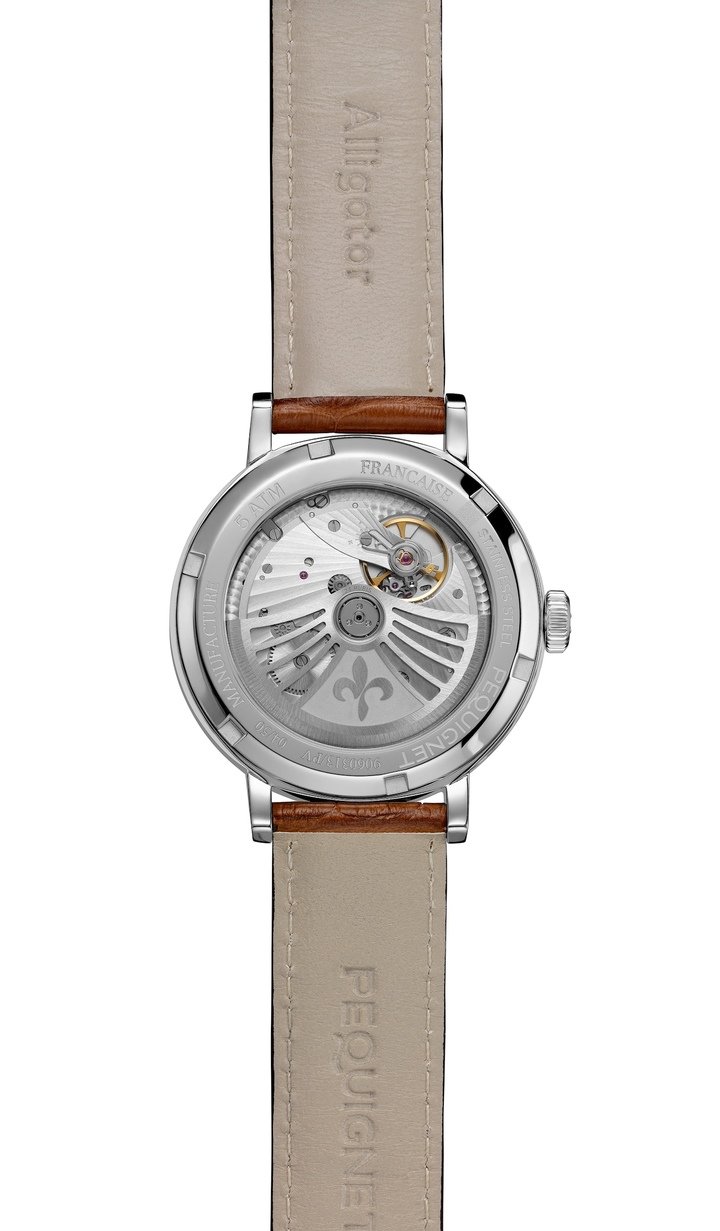 The manufacture Initial Calibre, with automatic winding, is also available for other brands that wish to showcase their French anchorage.