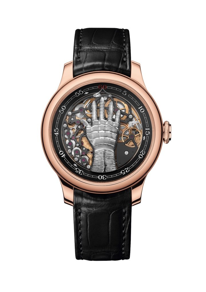The striking expressiveness of the hand engraved in bas-relief for the F.P. Journe FFC watch preserves the play of light and the matte appearance of titanium, while safeguarding ‘the material carved out underneath to make room for the fingers,' as the engraver explains.