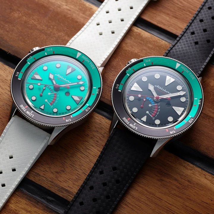 Also a single-push-piece chronograph with a particularly slim movement and a 64-hour power reserve, the Marinagraph model combines the aesthetics of a diving watch with the precision of a genuine regatta timer.