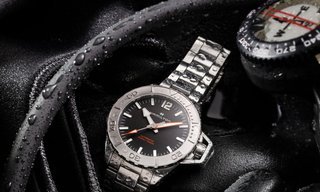 Hamilton presents the new Khaki Navy Frogman Automatic