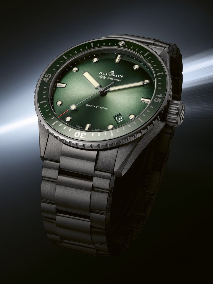  Emphasising their all-terrain versatility, the new Bathyscaphe models draw strength from high-tech ceramic, enriching the collection with vibrant, sunlit dials. A deep green dial brings energy to the first three-hand plus date timepiece, while the second model and the flyback chronograph come in a radiant blue, inspired by sunlight piercing the ocean depths.