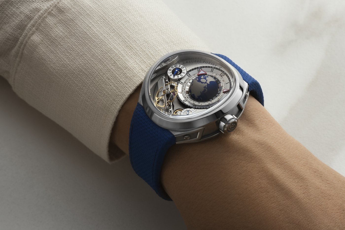 Greubel Forsey GMT Balancier Convexe: a brand new universe