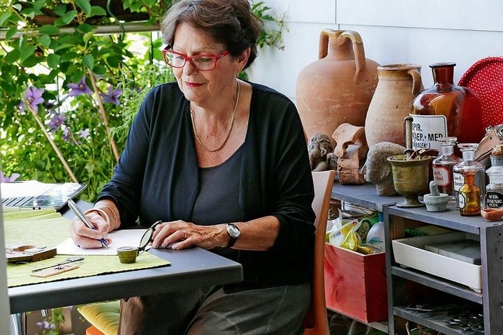 Christina Kreyenbühl, an early supporter