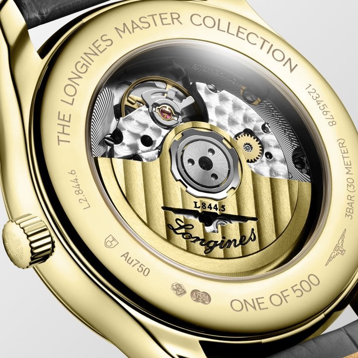 New: GMT models in gold in the Longines Master Collection