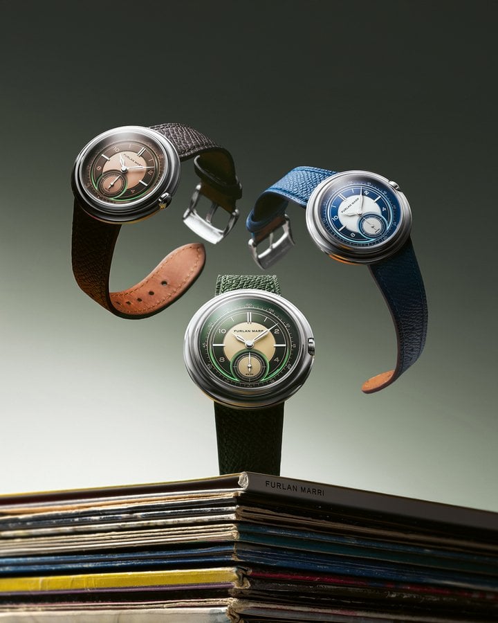 Furlan Marri unveils three two-tone dials for its Disco Volante collection: Havana Disco, a beautiful salmon hue offset by brown tones, Disco Celeste, dressed in shades of blue and white, and Disco Verde, featuring a green and cream dial with Old Radium Super-LumiNova.