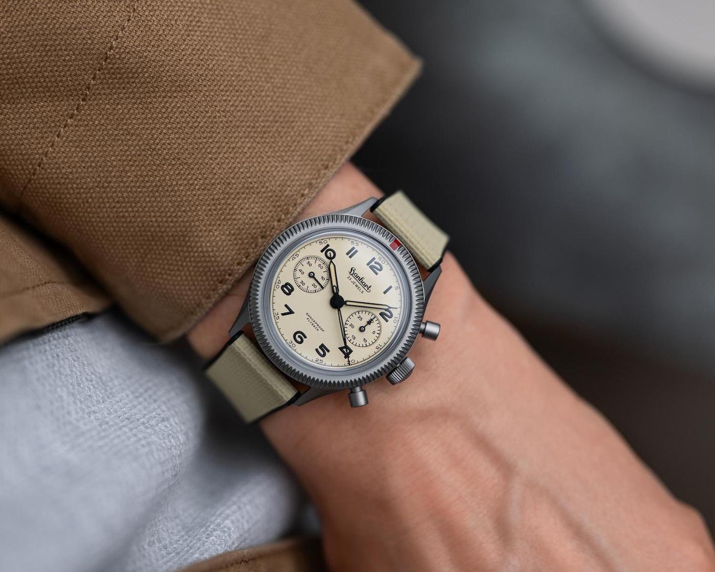 Hanhart 417 TI Desert Pilot: “TI” for titanium