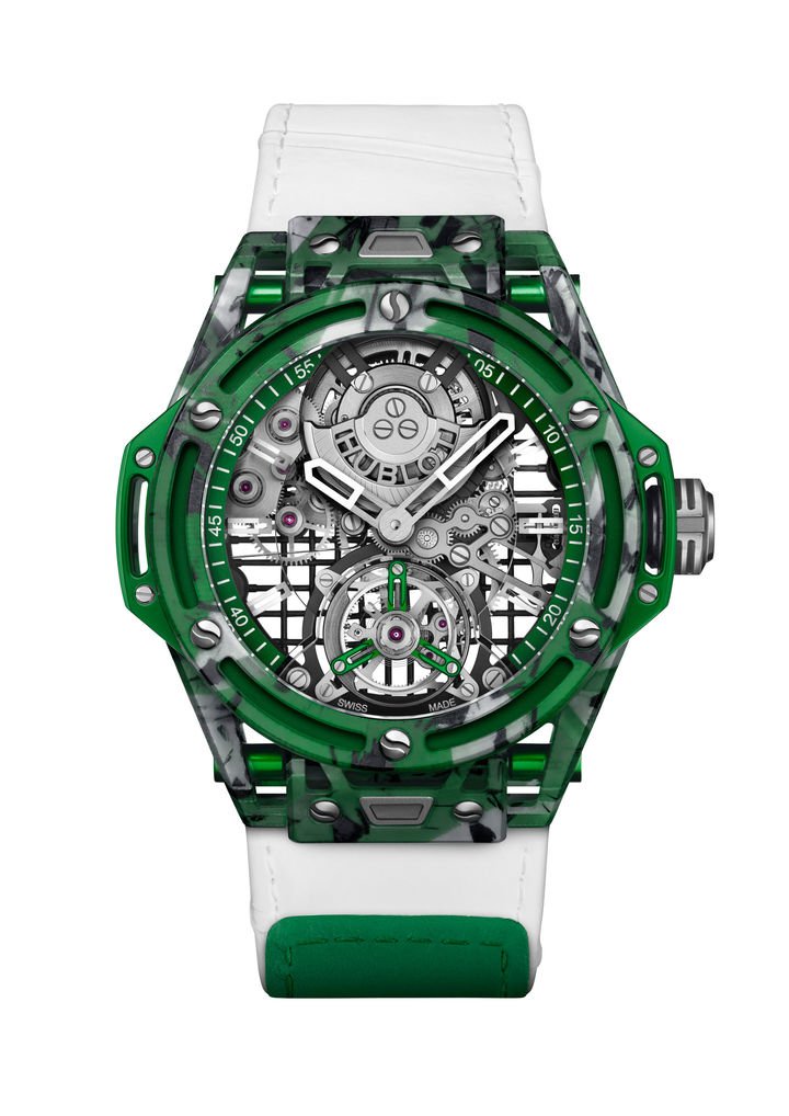 To mark any future victory by Novak Djokovic, Hublot will add a new watch, with the color chosen according to the tournament surface. The 44 mm case is crafted from a special composite developed by Hublot using the tennis player's Lacoste polos and Head rackets.