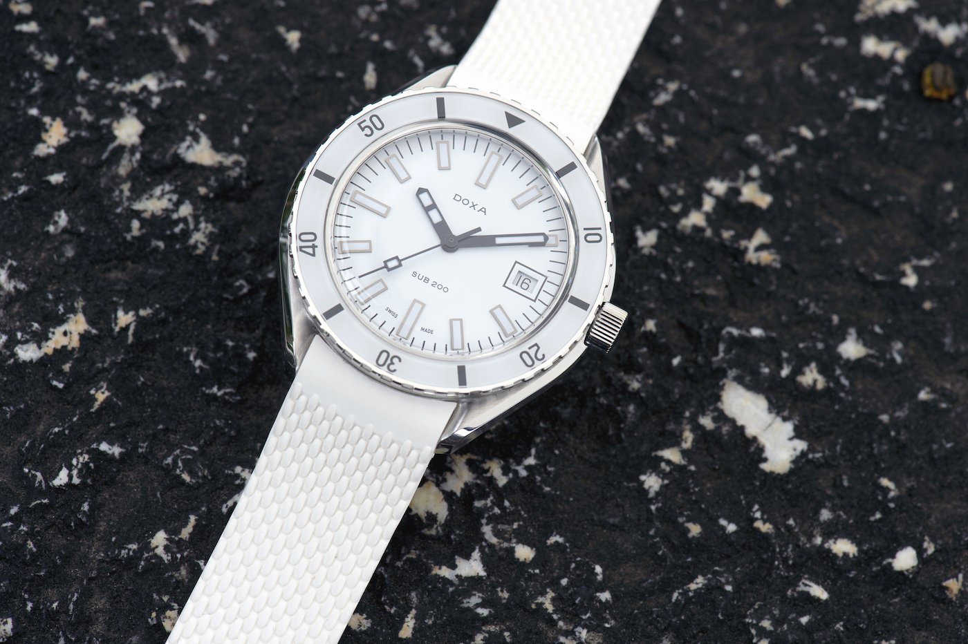 Doxa unveils the SUB 200 Whitepearl