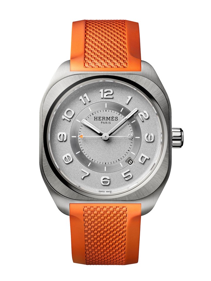 Hermès H08 expands with two titanium variations