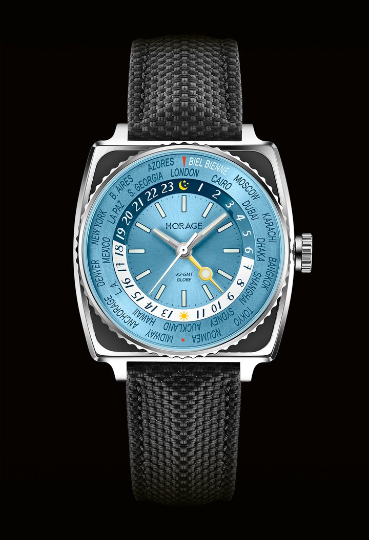 Holding this modern powerhouse is an exo-skeleton case: a work of pure industrial art. This engineering marvel combines two hi-tech materials – aluminium and titanium – to fully leverage their physical characteristics.