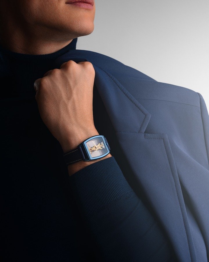 At the same time, Corum is unveiling six new Golden Bridge references, including five Golden Bridge Sapphire models - three versions each offered with either a white gold or 5N movement. Their common feature: a new 100% sapphire case, the first ever created for a Golden Bridge, reconnecting with the spirit of transparency of the earliest versions.